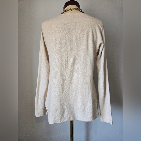 BETTA Italy Wool/ Cashmere/ Silk Cream Boatneck Top. Size Small - Picture 5 of 9